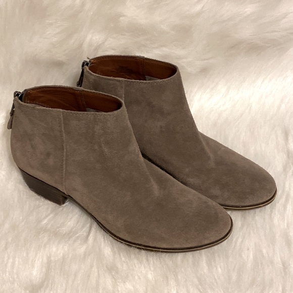 Lucky Brand Shoes - Lucky Brand Bremma Ankle Boots size 7